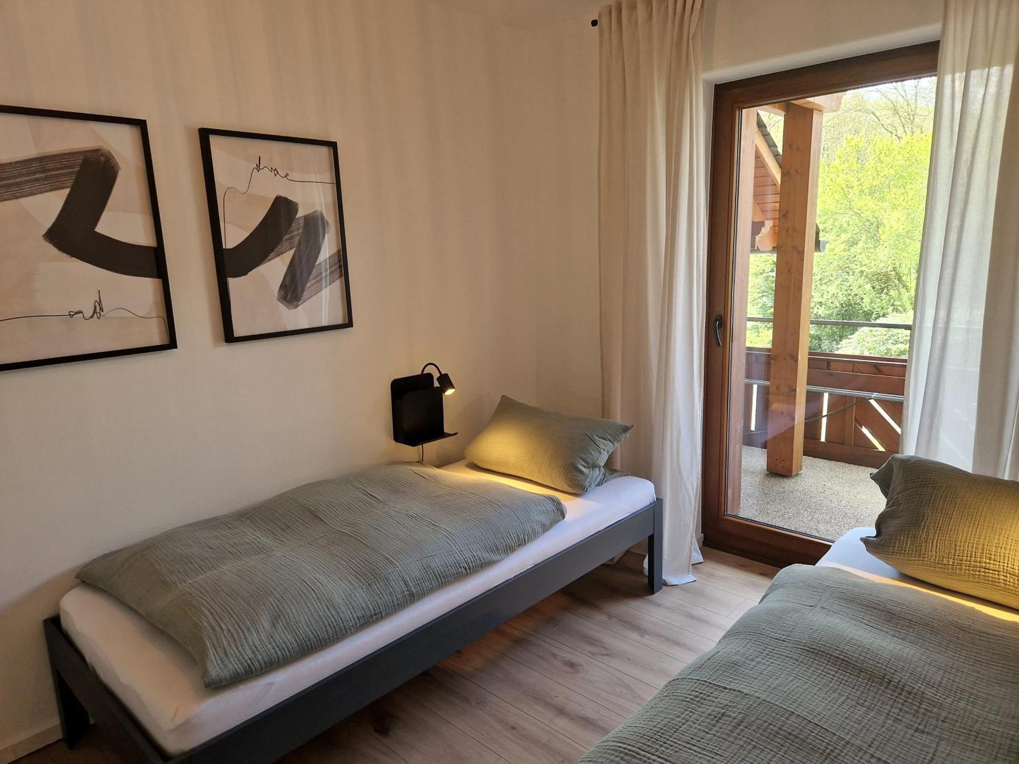 Haus Daut Fewo Mit Hallenbad Вилинген Екстериор снимка